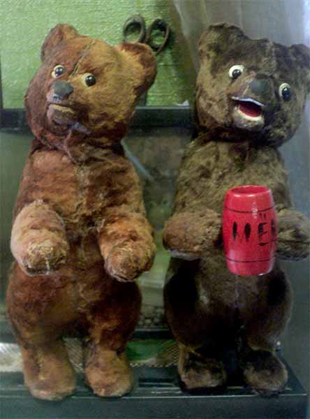 Реставрация кукол :: Два механических медведя