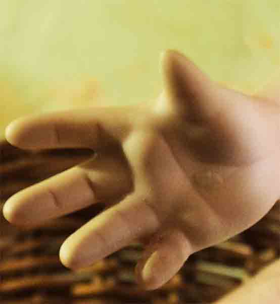 Реставрация кукол :: Утраченный пальчик